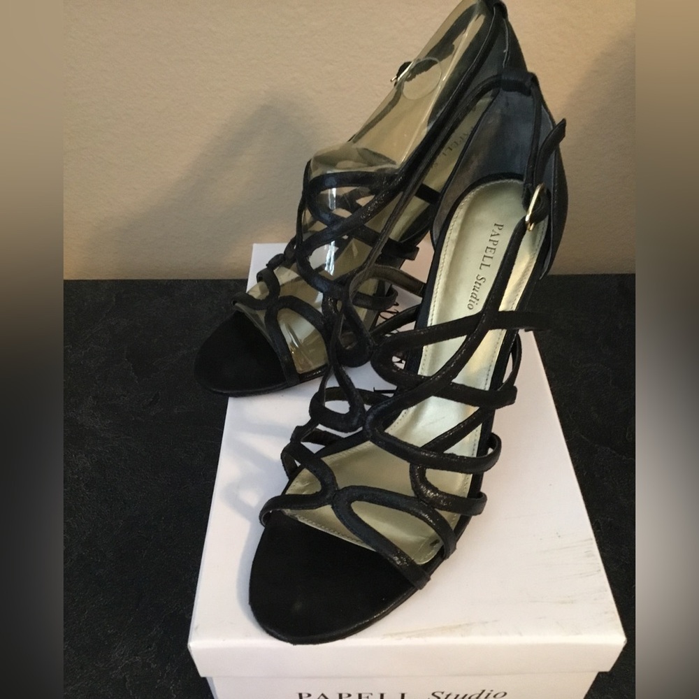 Papell Studio Elizabeth Black Heel | Size 7.5